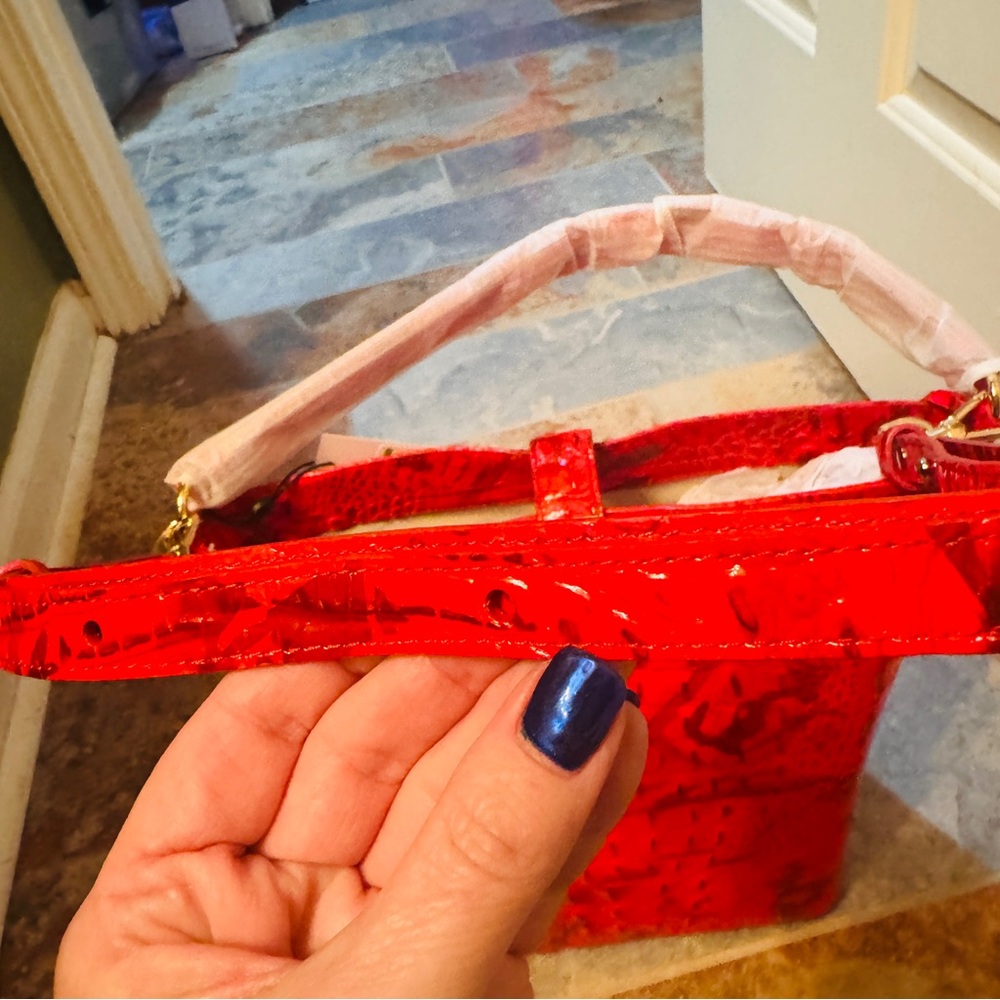 NWT!! Brahmin Shira Bucket Bag in Vibrant Red Flare, Croc Embossed Leather! - Picture 16 of 16